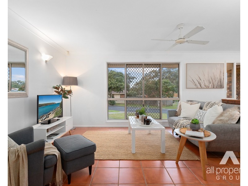 4 Williams Way, Calamvale QLD 4116