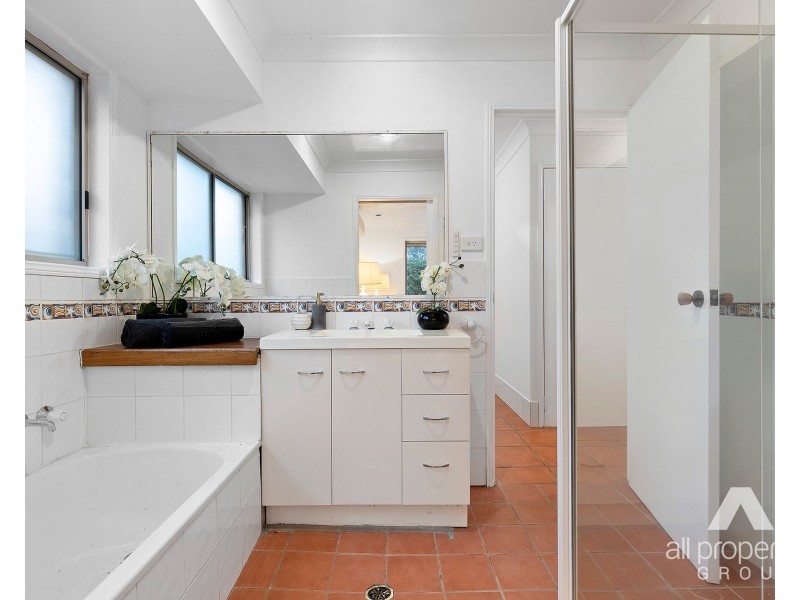 4 Williams Way, Calamvale QLD 4116