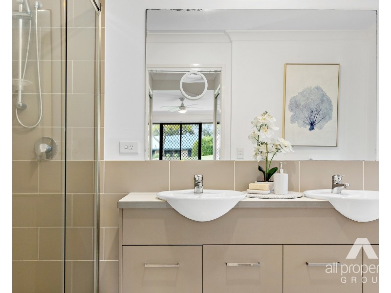 17-19 Maggie Court, Cedar Vale QLD 4285