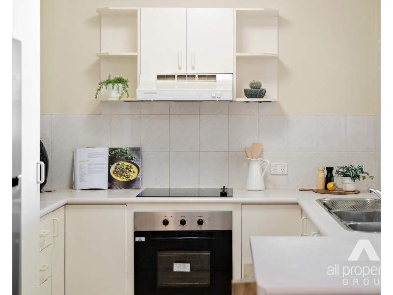 9 Debanie Court, Marsden QLD 4132