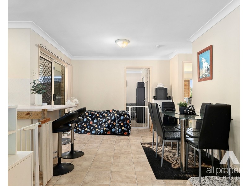 9 Debanie Court, Marsden QLD 4132