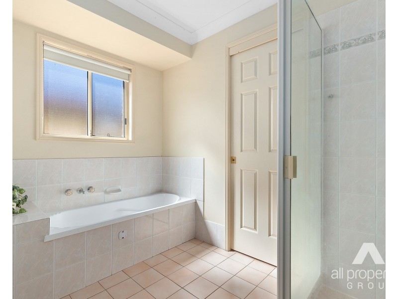 9 Debanie Court, Marsden QLD 4132