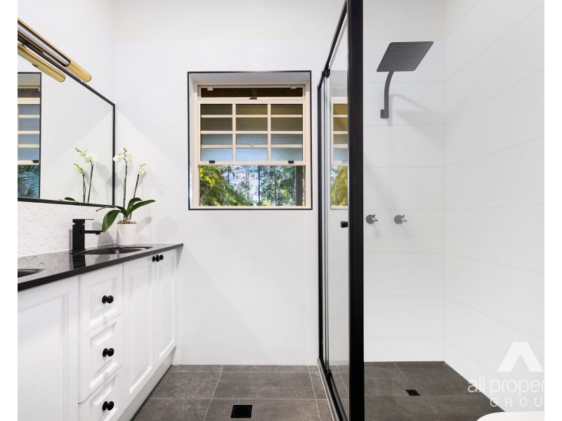 10 Potaroo Court, Greenbank QLD 4124