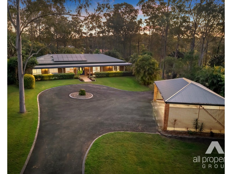 10 Potaroo Court, Greenbank QLD 4124