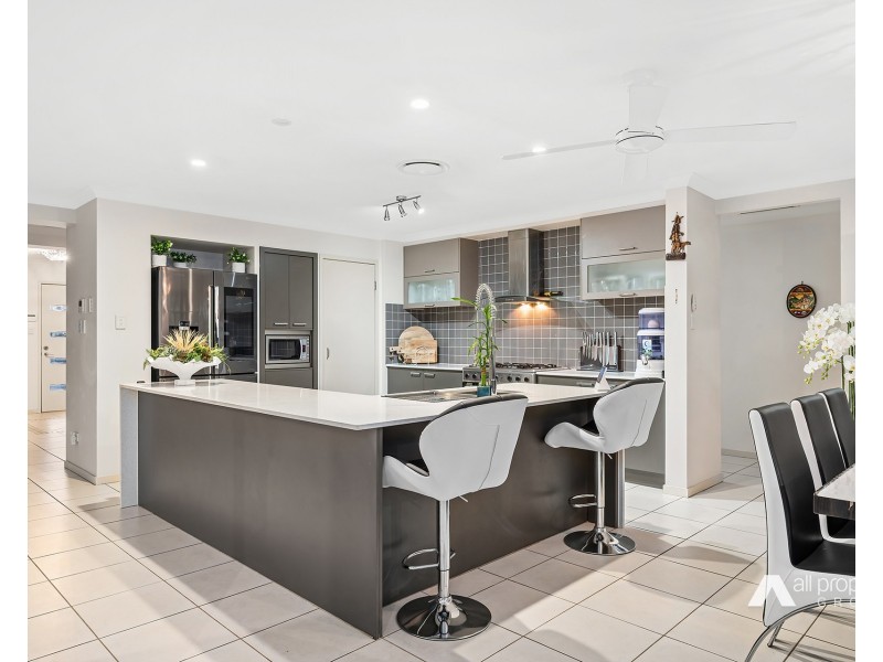 10-12 Laurina Drive, New Beith QLD 4124