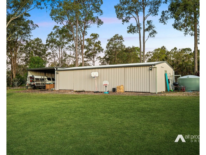 10-12 Laurina Drive, New Beith QLD 4124
