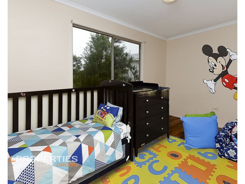 105 Fourth Avenue, Marsden QLD 4132
