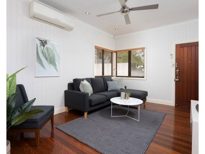 23 Julie Street, Indooroopilly QLD 4068