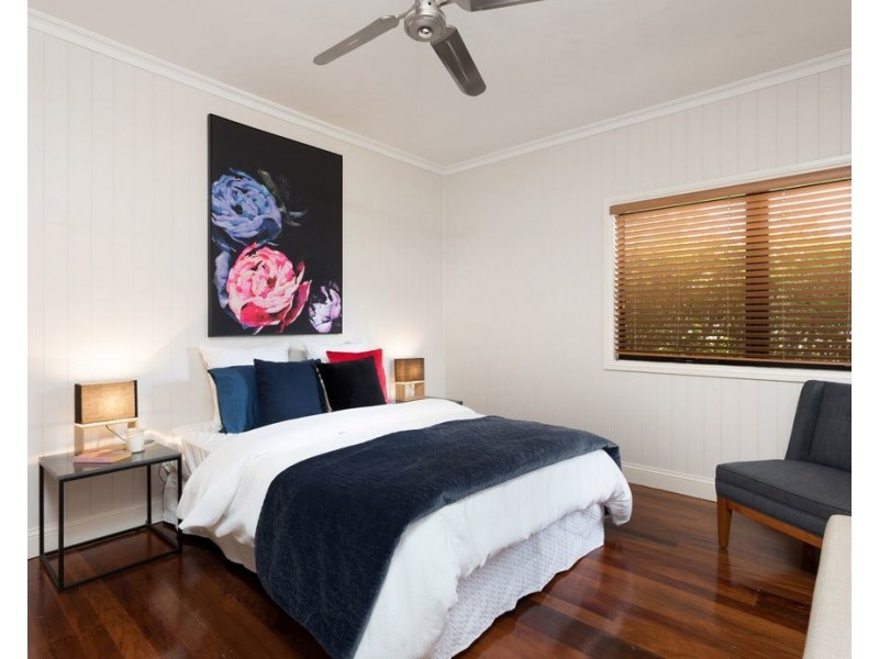 23 Julie Street, Indooroopilly QLD 4068