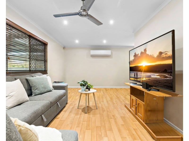 15 Peppermint Street, Crestmead QLD 4132