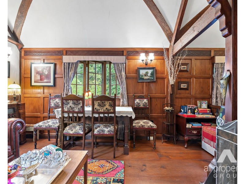 102 Long Road, Tamborine Mountain QLD 4272