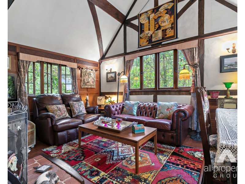 102 Long Road, Tamborine Mountain QLD 4272