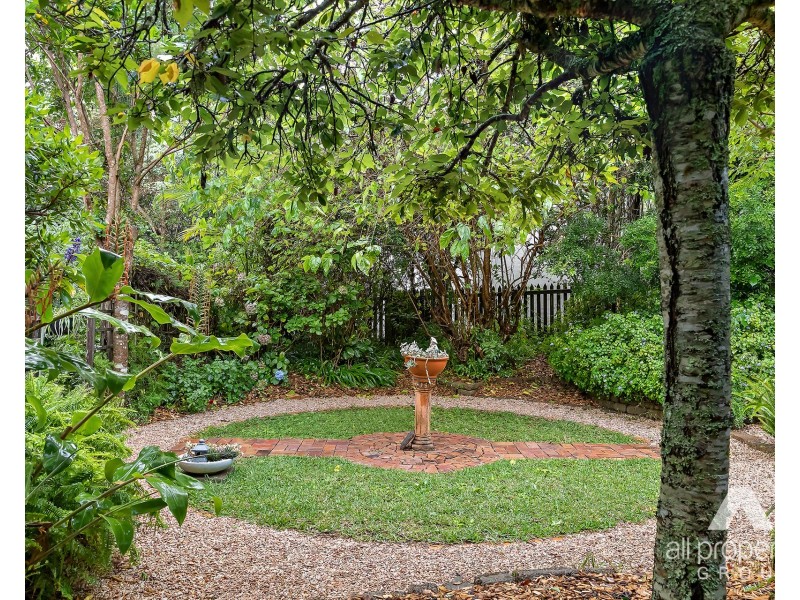 102 Long Road, Tamborine Mountain QLD 4272