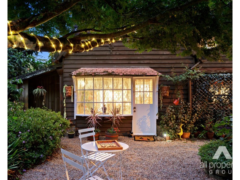 102 Long Road, Tamborine Mountain QLD 4272