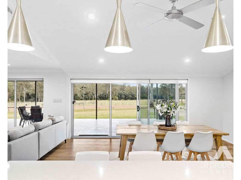 202-212 Boomerang Road, Tamborine QLD 4270