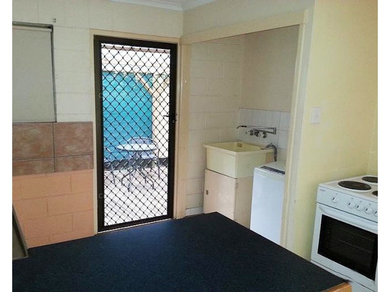 1/65 North Road, Woodridge QLD 4114