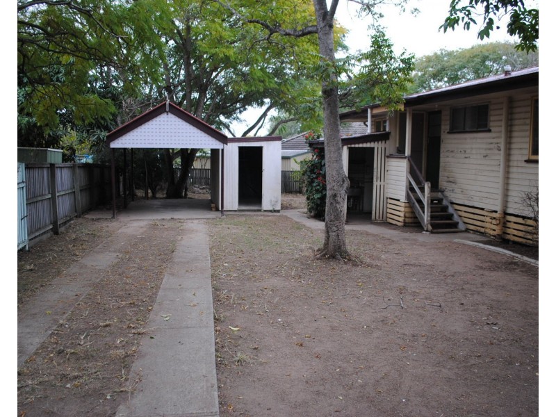 2 Baillieston Street, Leichhardt QLD 4305