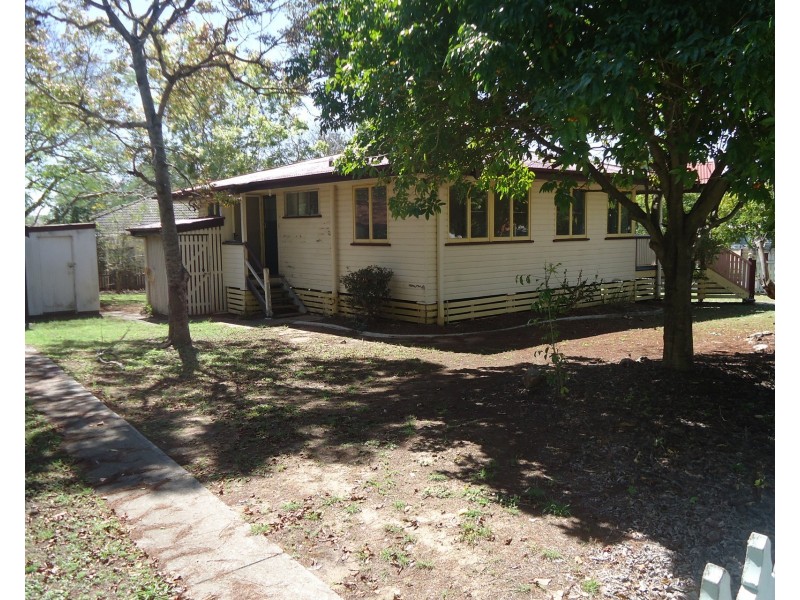 2 Baillieston Street, Leichhardt QLD 4305