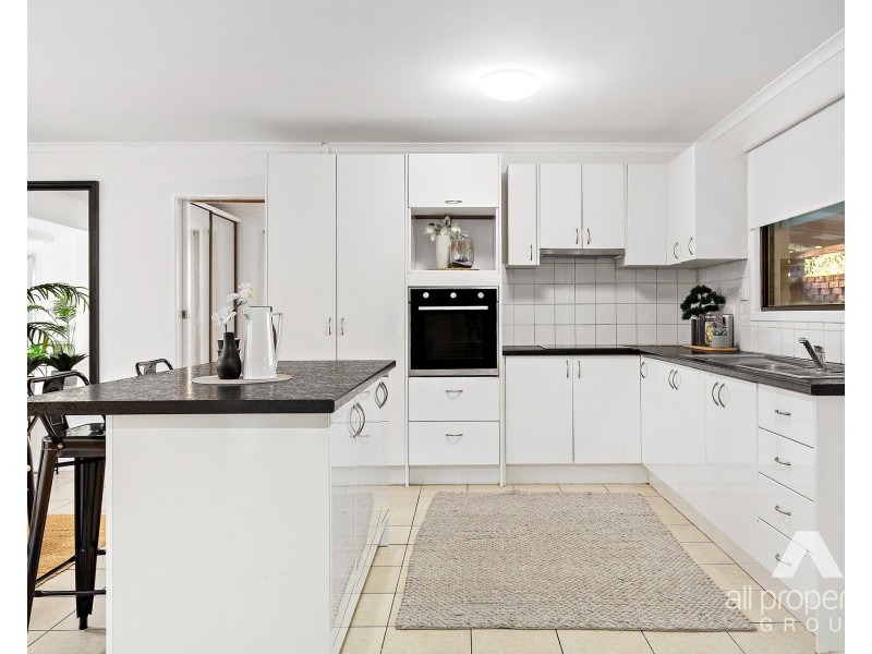 24 Forestglen Crescent, Browns Plains QLD 4118