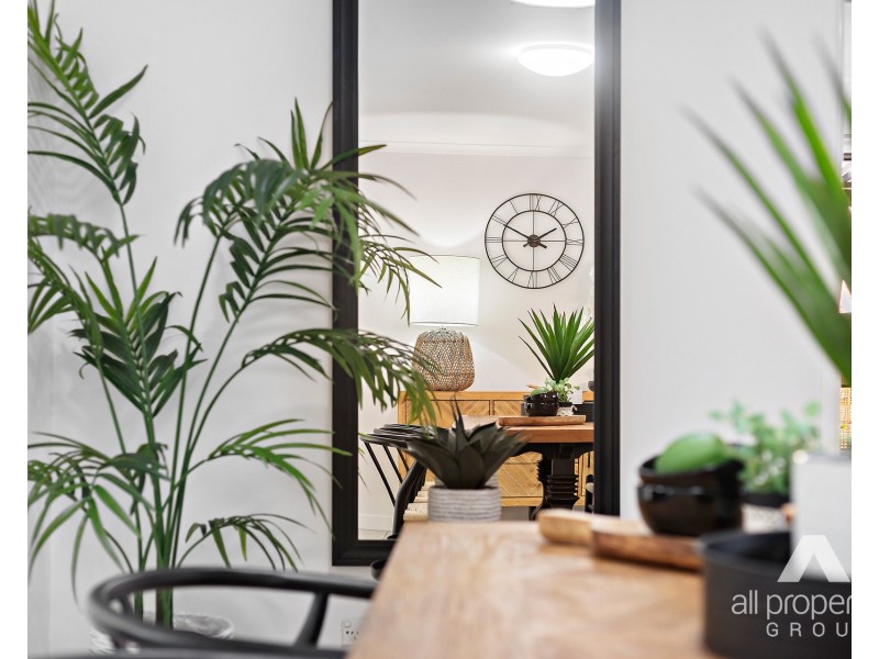 24 Forestglen Crescent, Browns Plains QLD 4118