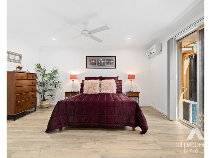 8 Hackney Street, Durack QLD 4077