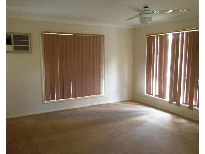 1 Murrumbidgee Street, Hillcrest QLD 4118