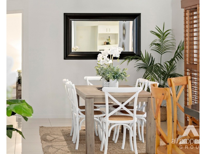 3 Oak Hill Crescent, Parkwood QLD 4214