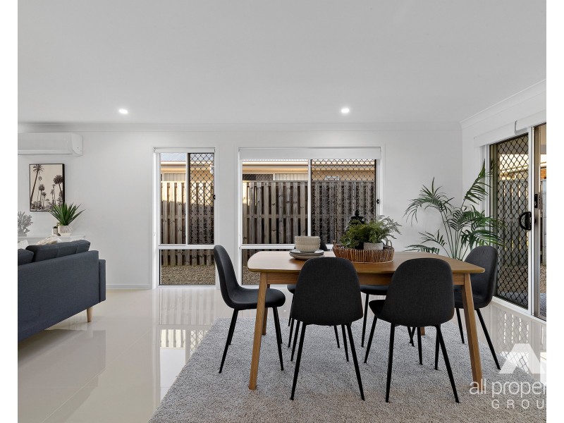 4 Bristol Road, Greenbank QLD 4124