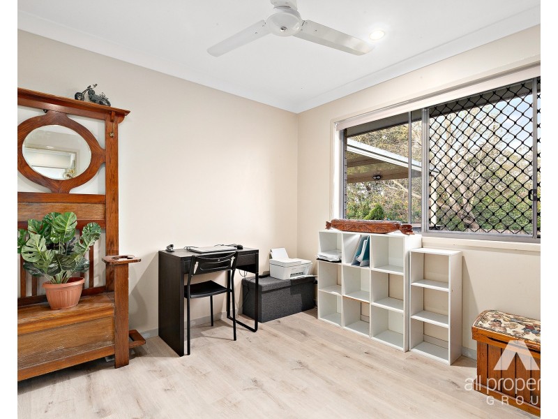 36 Barcombe Drive, Berrinba QLD 4117