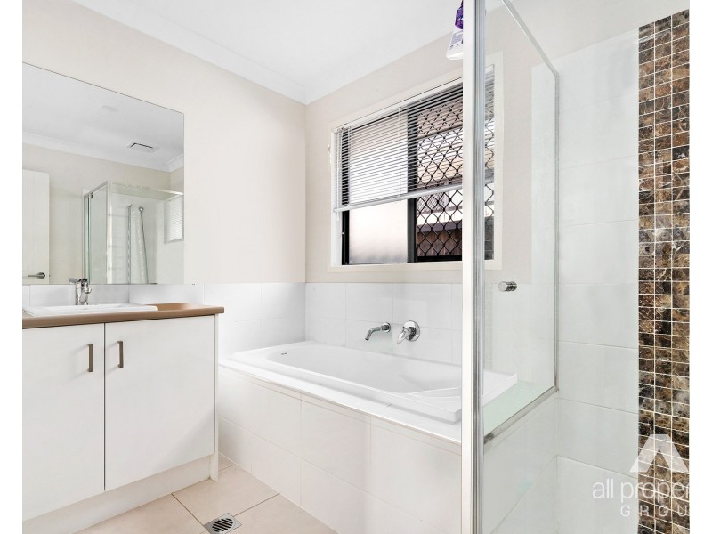 3 Splendour Circuit, Yarrabilba QLD 4207