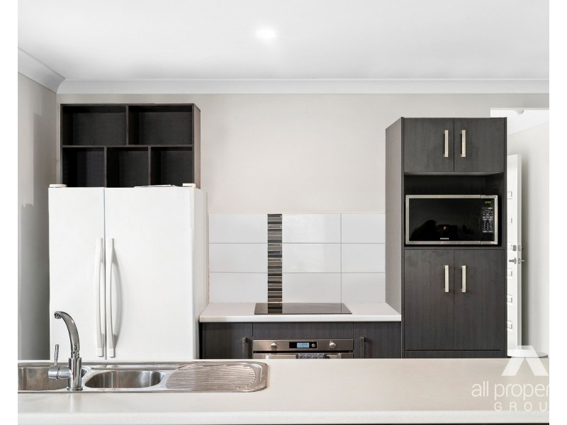 29 Mount Huntley Street, Park Ridge QLD 4125