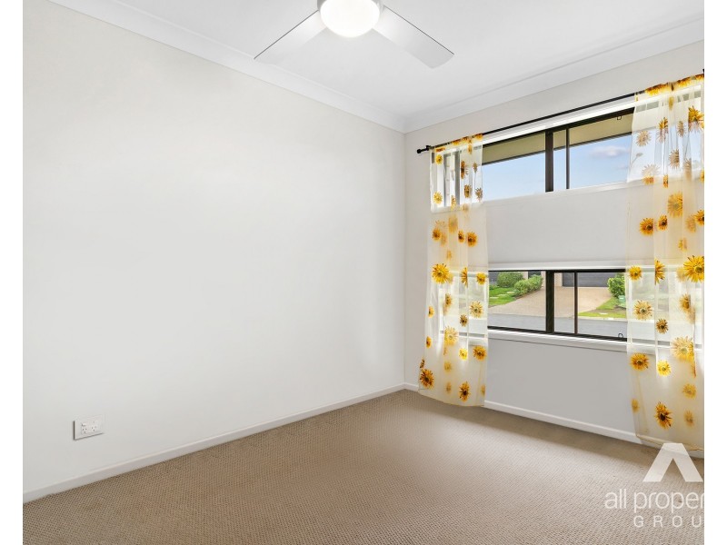 29 Mount Huntley Street, Park Ridge QLD 4125