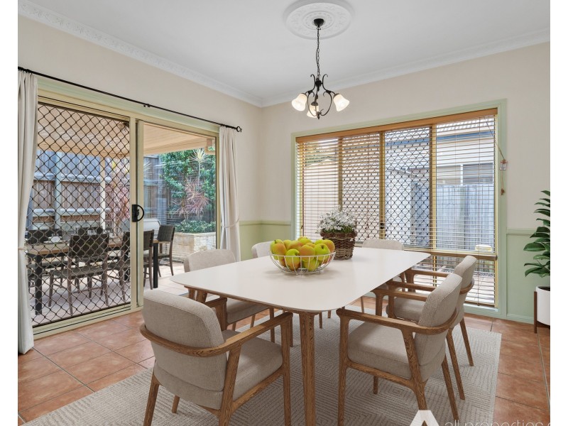 13 Hannam Crescent, Forest Lake QLD 4078