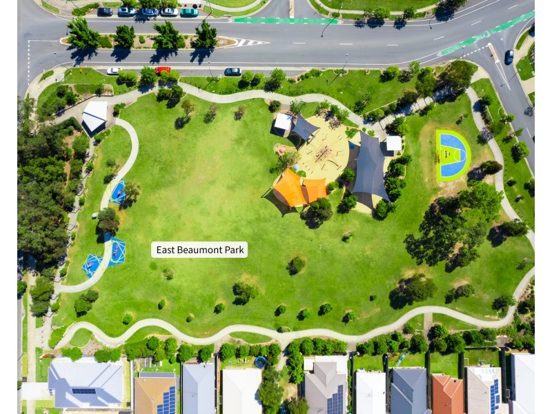 6 Skelbrook Road, Park Ridge QLD 4125