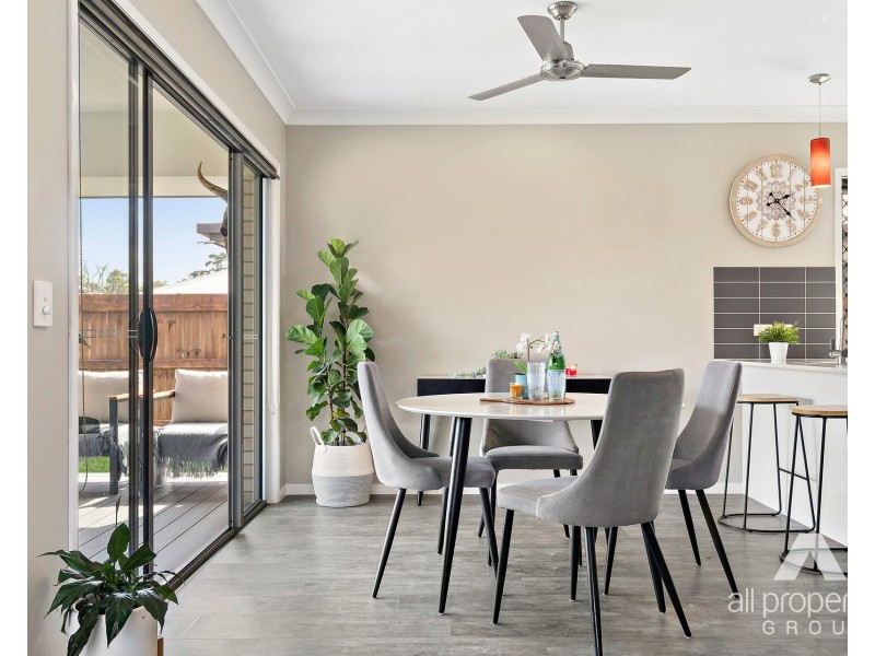 18 Stoneleigh Reserve Boulevard, Logan Reserve QLD 4133