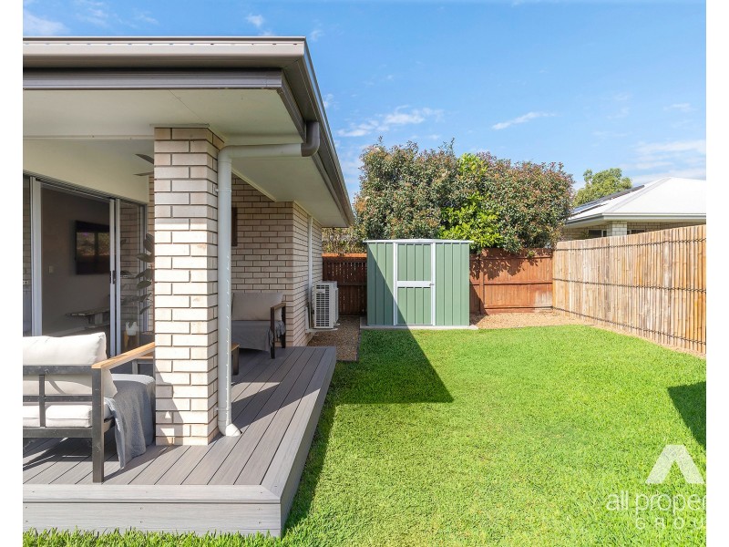 18 Stoneleigh Reserve Boulevard, Logan Reserve QLD 4133