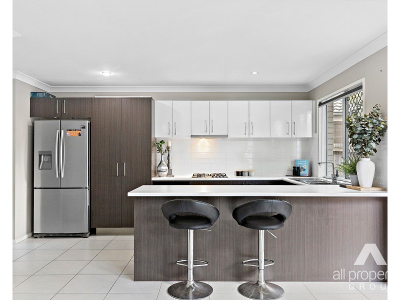 3/22 Huggins Avenue, Yarrabilba QLD 4207