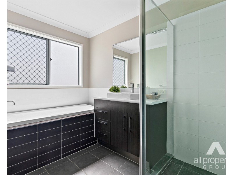 3/22 Huggins Avenue, Yarrabilba QLD 4207