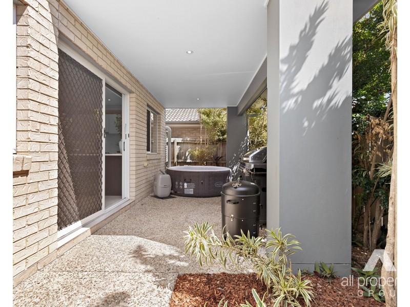 3/22 Huggins Avenue, Yarrabilba QLD 4207