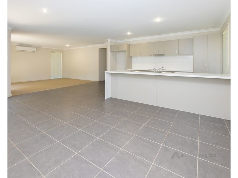 23 John Davison Place, Crestmead QLD 4132