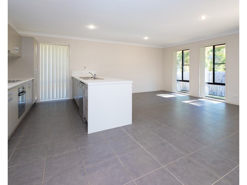 23 John Davison Place, Crestmead QLD 4132