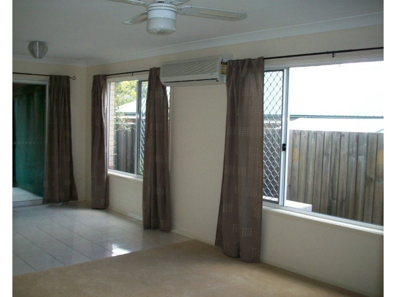 33 Rimu Crescent, Forest Lake QLD 4078