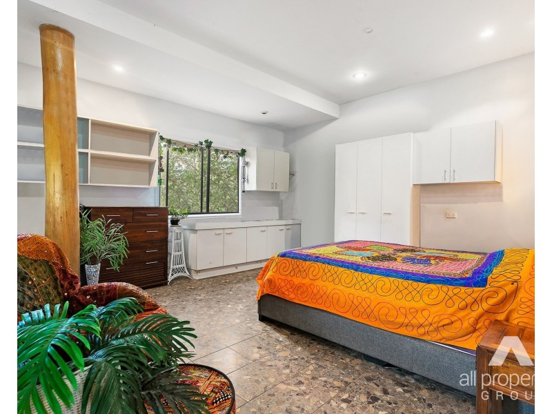 125 Tully Road, Lyons QLD 4124