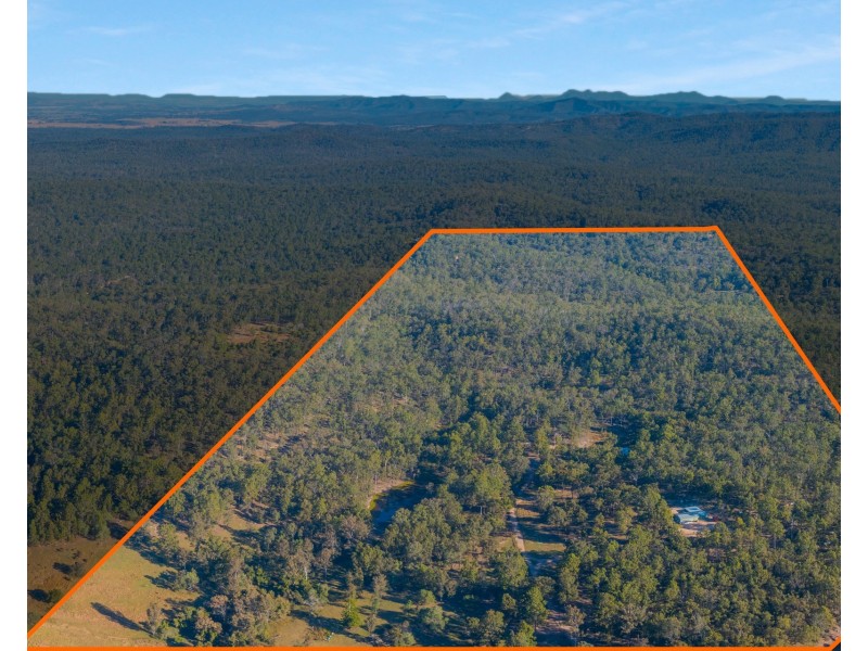 125 Tully Road, Lyons QLD 4124