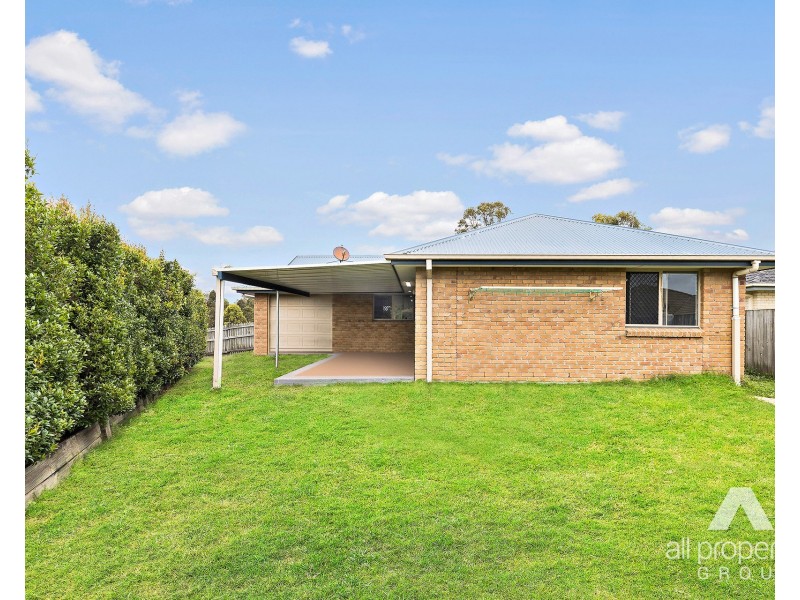 36 Lake Manchester Street, Logan Reserve QLD 4133