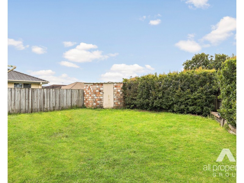 36 Lake Manchester Street, Logan Reserve QLD 4133