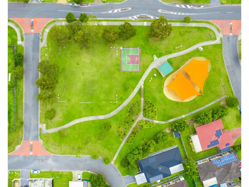 36 Lake Manchester Street, Logan Reserve QLD 4133