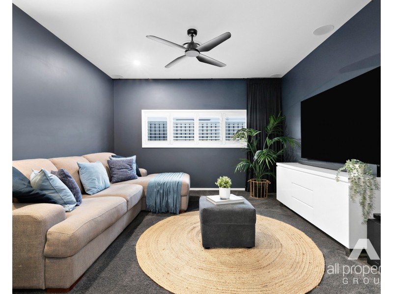 58 Emerald Drive, Helensvale QLD 4212