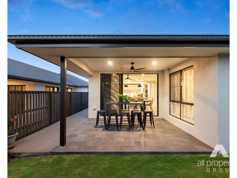 58 Emerald Drive, Helensvale QLD 4212