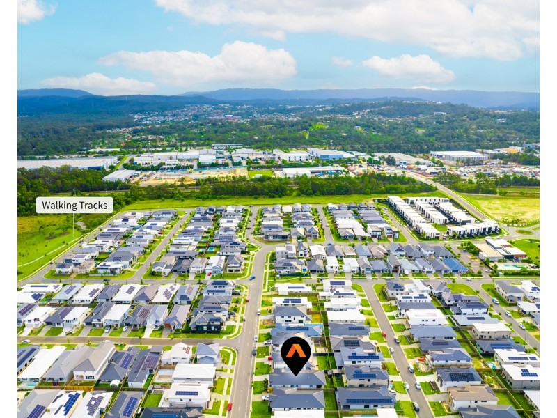 58 Emerald Drive, Helensvale QLD 4212